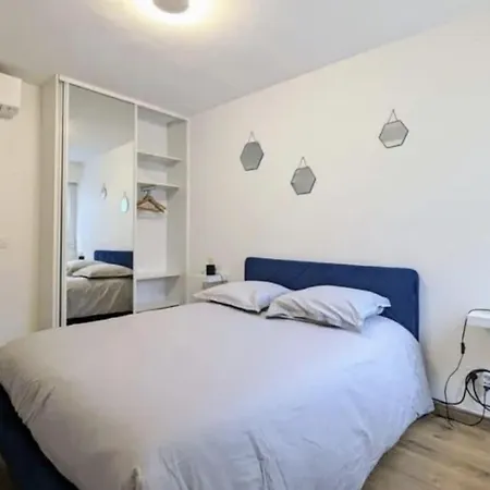 Train Station Modern Apartamento *
